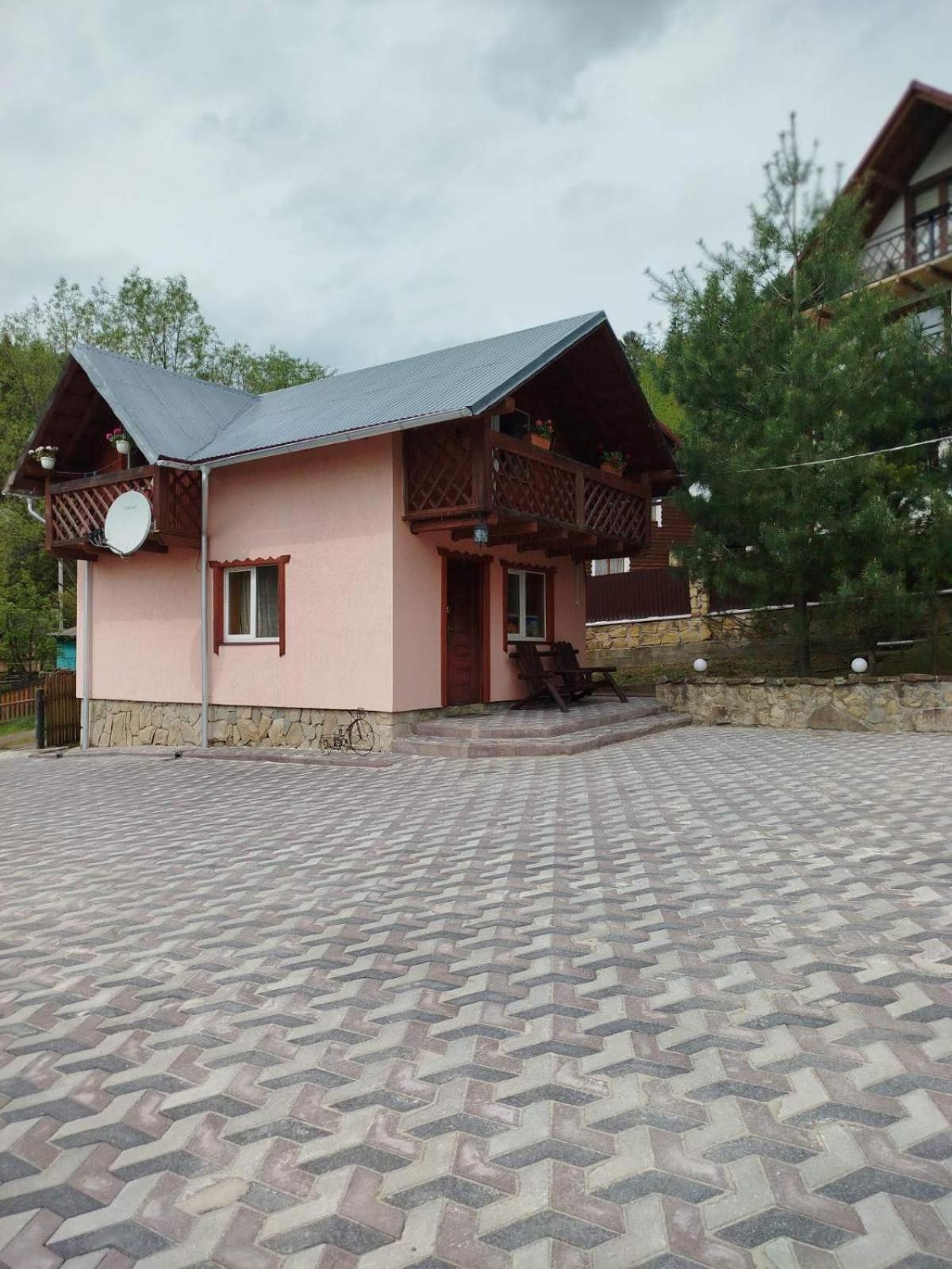 Holiday Home Melodiya Karpat ยาเรมชา ภายนอก รูปภาพ
